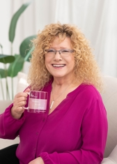 Beth Boen Founder of SHE Leads Group invites women in business to a virtual coffee networking meeting